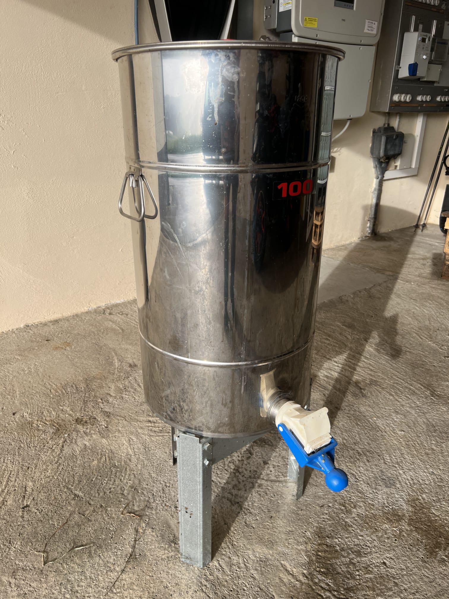 Maturateur en état de neuf. 100Kg 170.- par Bernard Pasquier 079 216 18 11 